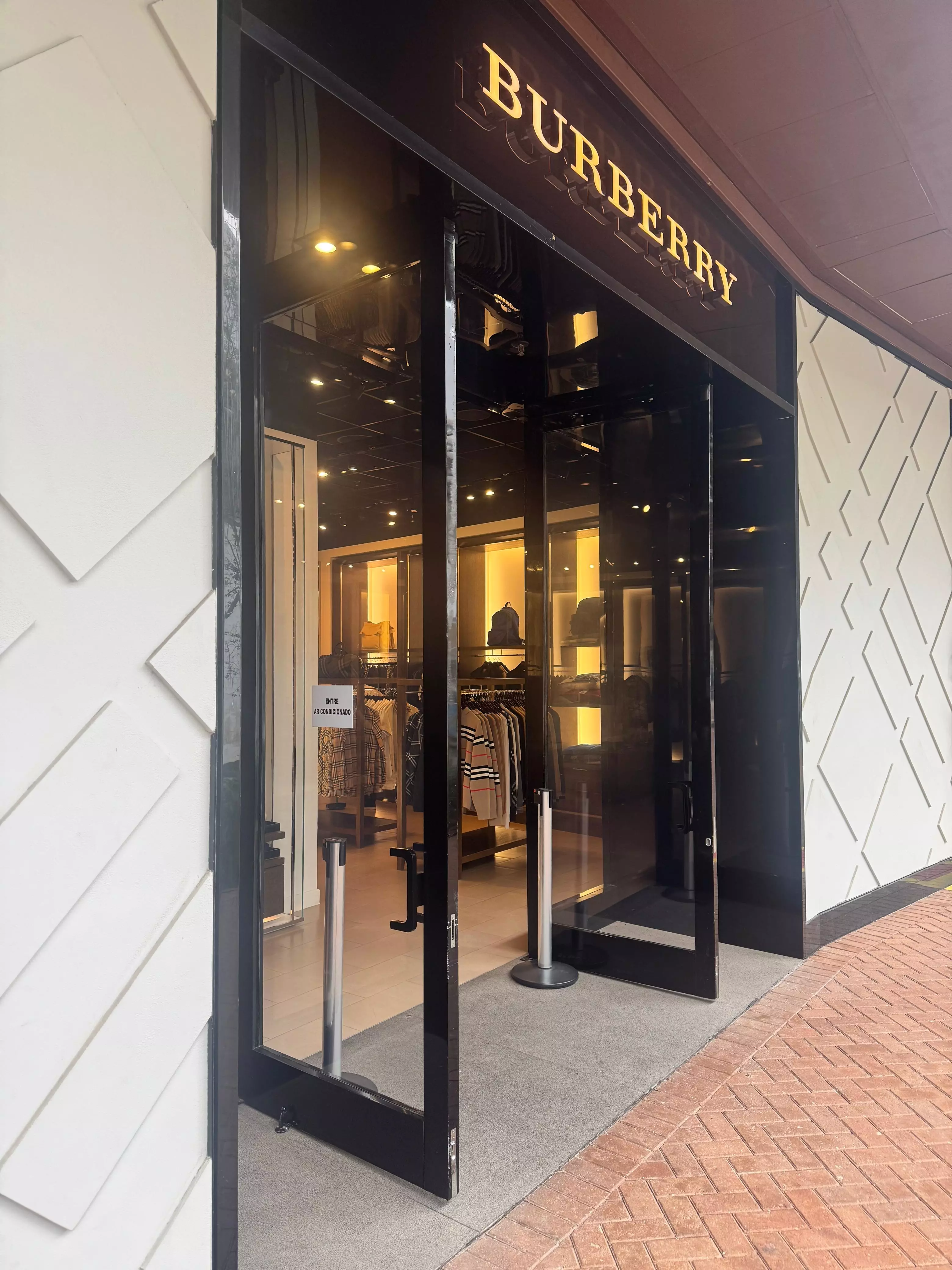 AnyConv.com__WhatsApp Image 2025-10-20 at 15.54.23 (1)